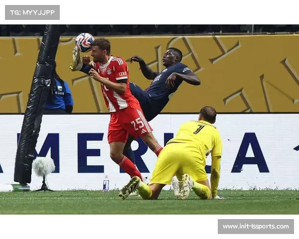 穆勒点射+头球双响，拜仁3-3莱比锡延续不败